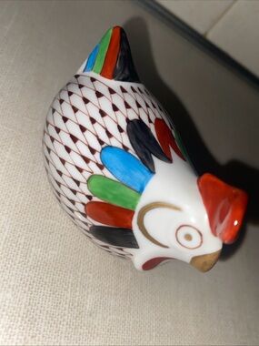 Vintage HOLLOHAZA Fishnet Hen Chicken Figurine Hungarian Porcelain Hand-Painted